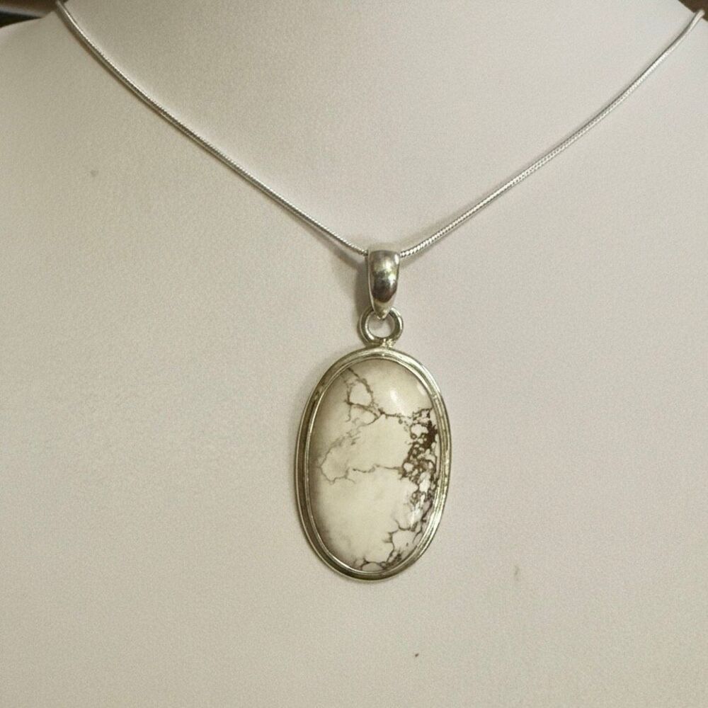 Southwestern Wild Horse Turquoise Oval Framed Pendant Silver Necklace Boho New
